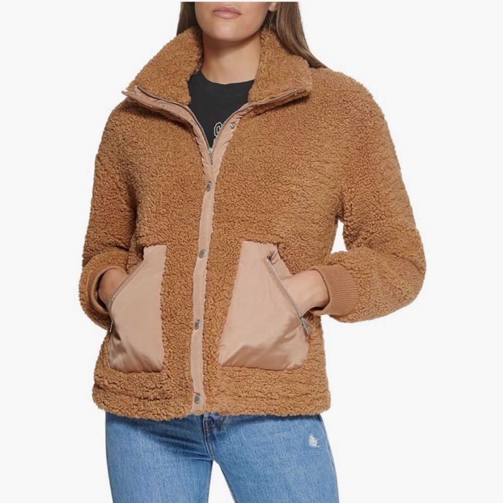 Levi’s Women’s Sherpa Teddy Jacket Size Large Cozy Tan Brown Fleece Zip Up‎